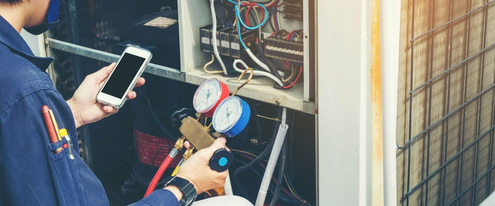 What Certifications and Qualifications Do HVAC Maintenance Technicians Need in Broward County, FL?
